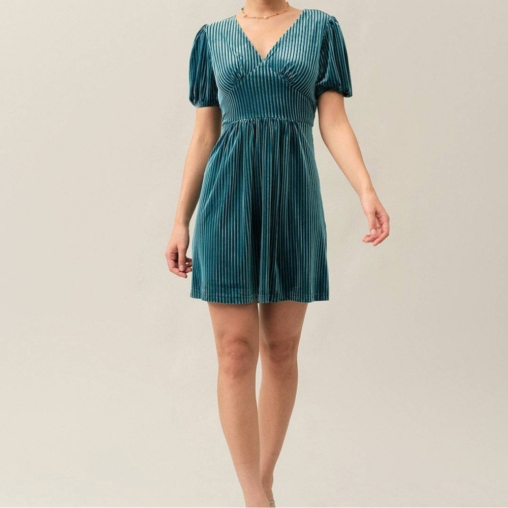 Velvet Babydoll Empire Waist Dress Womens L Blue Puff Sleeve V Neck Pleated NWT